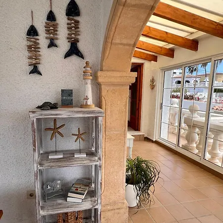 Vila Villaymar *