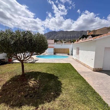 Vila Villaymar *